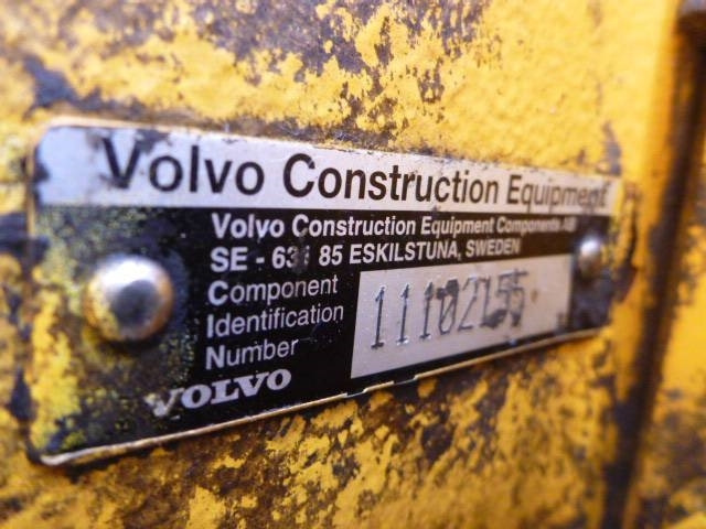 Volvo L 220 G, VOE56061 - Axle and parts for Construction machinery: picture 3 Volvo L 220 G, VOE56061 - Axle and parts for Construction machinery: picture 3