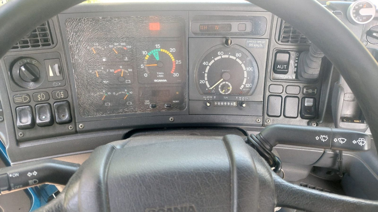 Cab chassis truck Scania R124LB 420 4x2, Euro 3: picture 14