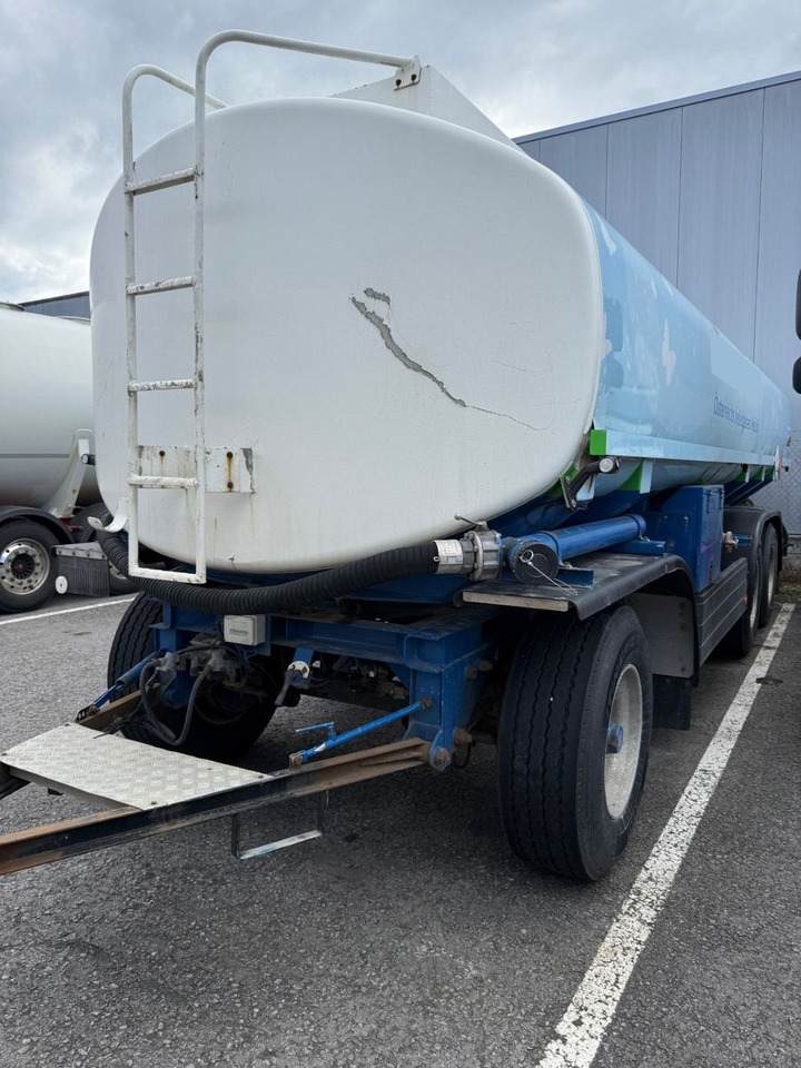 Schwarzmüller Schwingenschloegel,ADR, Benzin+Diesel, 3 Kammern - Tank trailer: picture 2 Schwarzmüller Schwingenschloegel,ADR, Benzin+Diesel, 3 Kammern - Tank trailer: picture 2