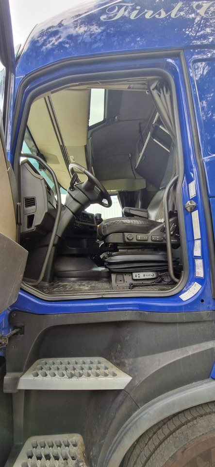 Tractor unit Volvo FH500 4x2, Euro 6, Retarder: picture 9