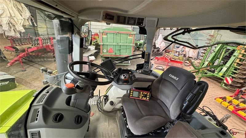 Claas AXION 830 CEBIS - Farm tractor: picture 4 Claas AXION 830 CEBIS - Farm tractor: picture 4
