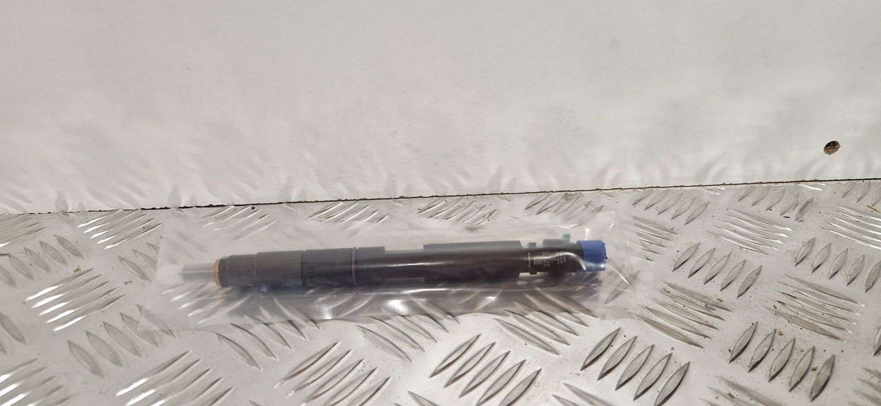 JCB 320/06827 fuel injector Delphi injector 28229876 68kw – 93kw - Engine and parts for Construction machinery: picture 2 JCB 320/06827 fuel injector Delphi injector 28229876 68kw – 93kw - Engine and parts for Construction machinery: picture 2