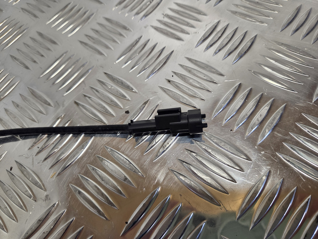JCB Exhaust Temperature Sensor 320/06233 GENUINE JCB - Engine and parts for Construction machinery: picture 4 JCB Exhaust Temperature Sensor 320/06233 GENUINE JCB - Engine and parts for Construction machinery: picture 4
