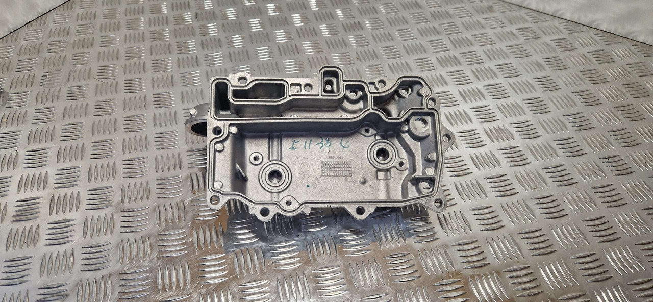 Oil cooler cover JCB 320/A4350 JCB Engine Cooler Cover - Engine and parts for Construction machinery: picture 3 Oil cooler cover JCB 320/A4350 JCB Engine Cooler Cover - Engine and parts for Construction machinery: picture 3