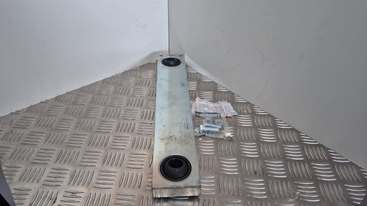 Thwaites kinglink bar T52796 - Engine and parts for Construction machinery: picture 1 Thwaites kinglink bar T52796 - Engine and parts for Construction machinery: picture 1