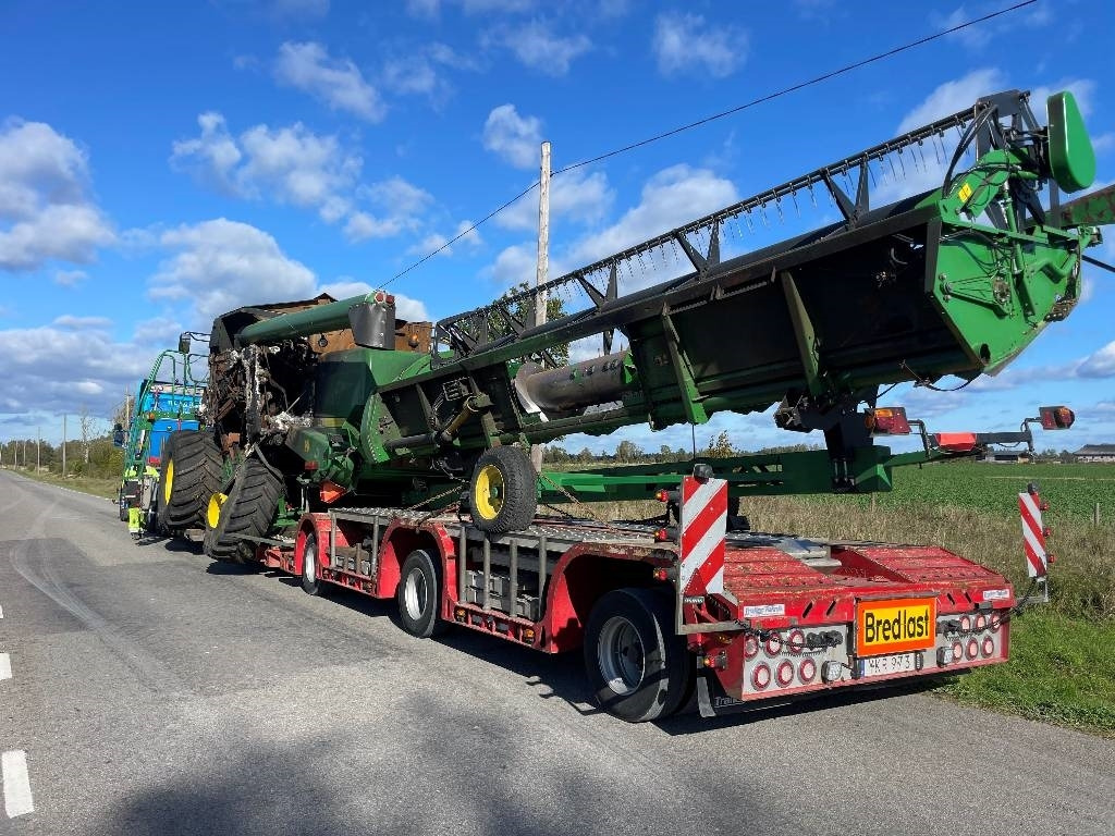 John Deere T 550 Dismantled. Only spare parts - Combine harvester: picture 2 John Deere T 550 Dismantled. Only spare parts - Combine harvester: picture 2