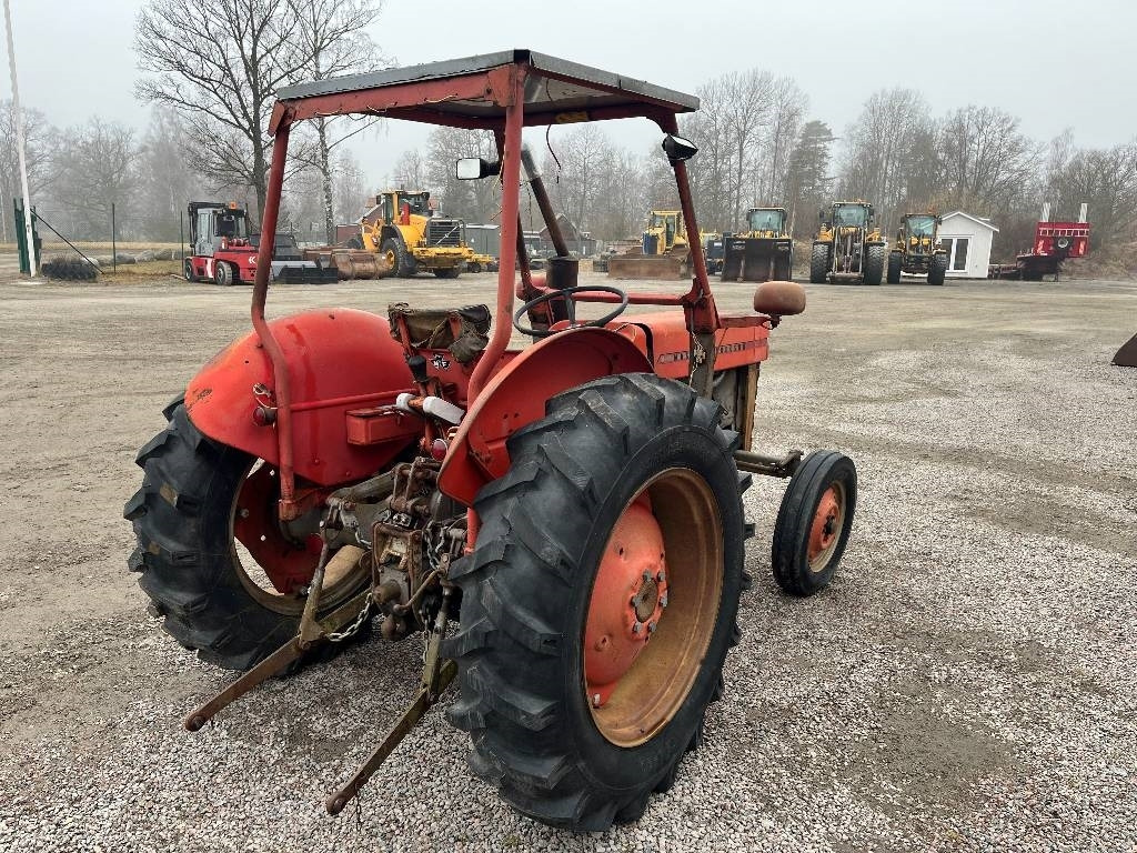 Massey Ferguson 130 Dismantled. Only specific spare parts - Farm tractor: picture 2 Massey Ferguson 130 Dismantled. Only specific spare parts - Farm tractor: picture 2