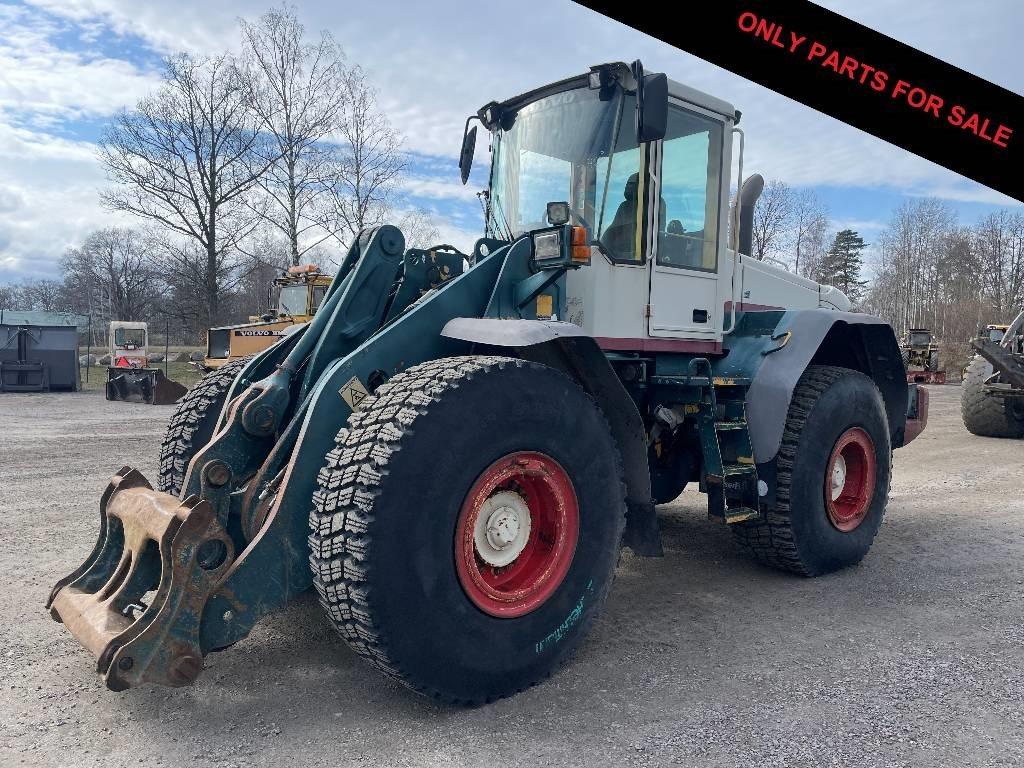 Volvo L 120 E Dismantled: only spare parts - Wheel loader: picture 1 Volvo L 120 E Dismantled: only spare parts - Wheel loader: picture 1