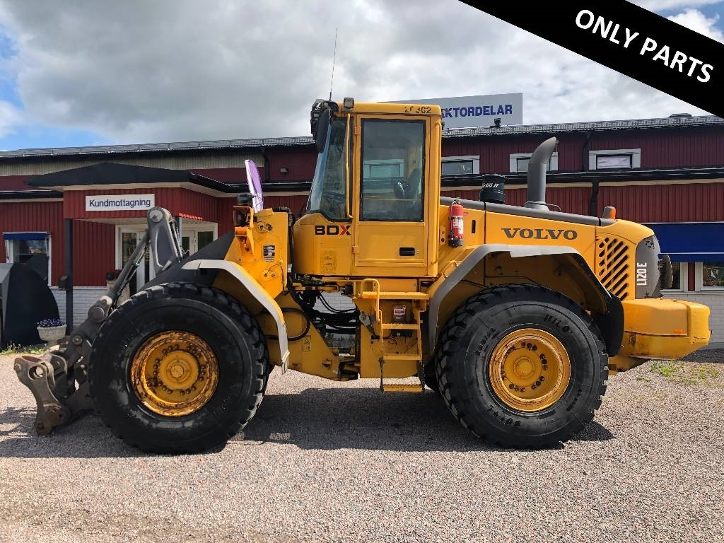 Volvo L 120 E Dismantled: only spare parts - Wheel loader: picture 1 Volvo L 120 E Dismantled: only spare parts - Wheel loader: picture 1
