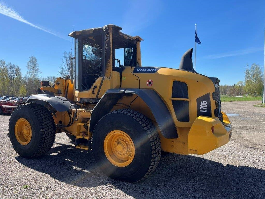 Volvo L 70 G Dismantled. Only specific spare parts - Wheel loader: picture 3 Volvo L 70 G Dismantled. Only specific spare parts - Wheel loader: picture 3
