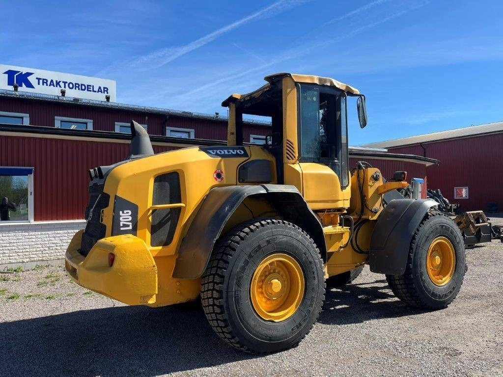 Volvo L 70 G Dismantled. Only specific spare parts - Wheel loader: picture 2 Volvo L 70 G Dismantled. Only specific spare parts - Wheel loader: picture 2