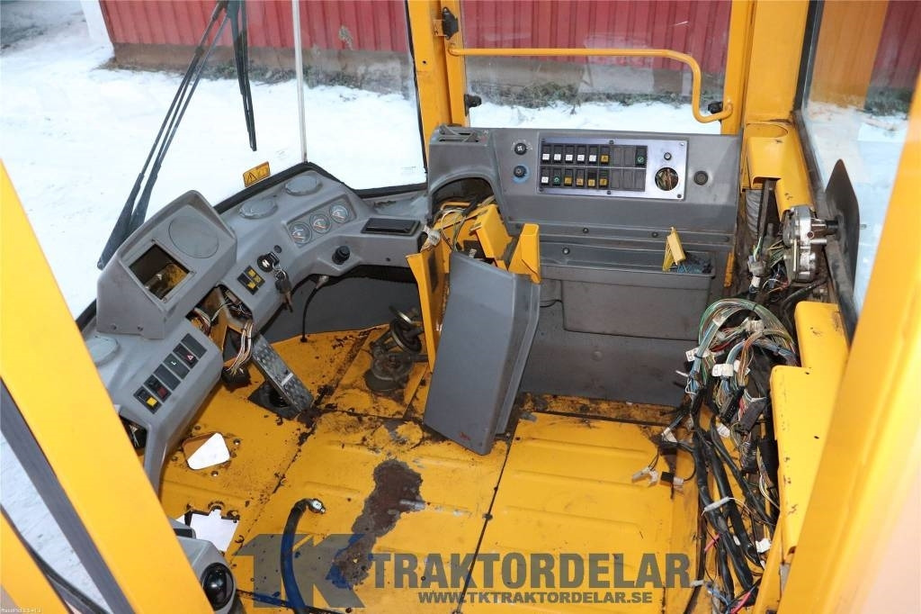 Volvo L50 C - Cab for Construction machinery: picture 5 Volvo L50 C - Cab for Construction machinery: picture 5