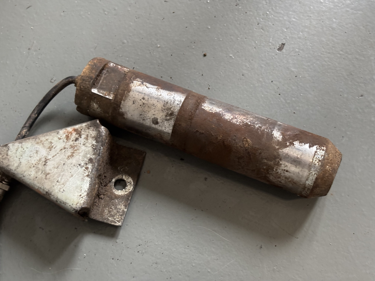 Bosch Rexroth 40KN Oryginalny sworzeń pomiarowy / czujnik siły wtyczka 3 piny R917000159 - Sensor for Agricultural machinery: picture 2 Bosch Rexroth 40KN Oryginalny sworzeń pomiarowy / czujnik siły wtyczka 3 piny R917000159 - Sensor for Agricultural machinery: picture 2