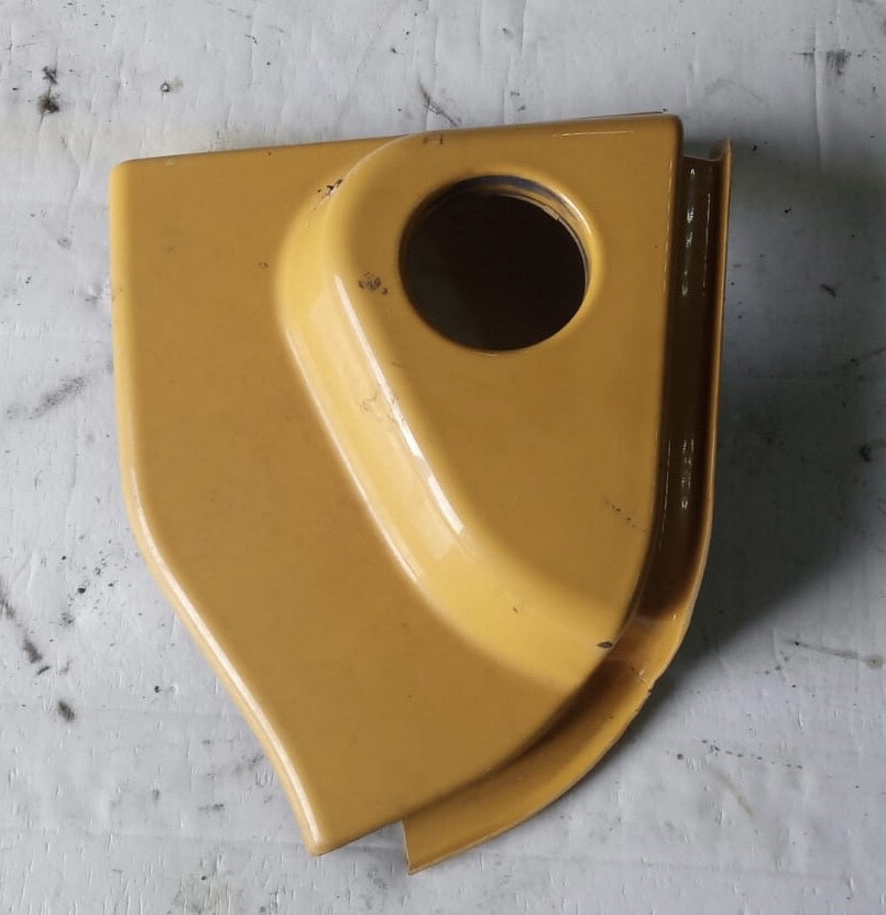 CAT-osłona na tłumik/Caterpillar 336 335 406 407 - Muffler for Agricultural machinery: picture 1 CAT-osłona na tłumik/Caterpillar 336 335 406 407 - Muffler for Agricultural machinery: picture 1
