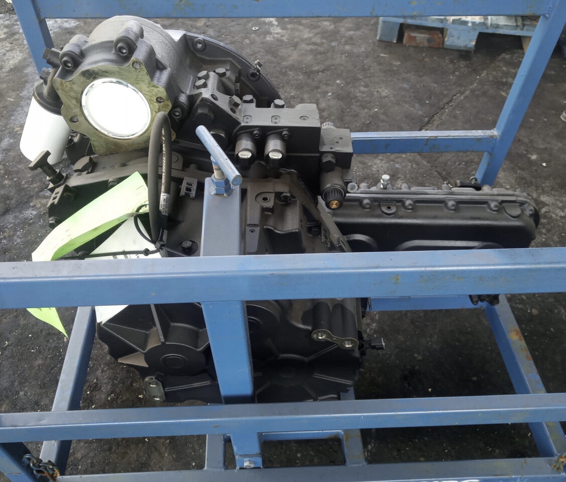 CAT-skrzynia biegów/NOWA skrzynia biegów do CAT/JLG - Gearbox for Agricultural machinery: picture 2 CAT-skrzynia biegów/NOWA skrzynia biegów do CAT/JLG - Gearbox for Agricultural machinery: picture 2