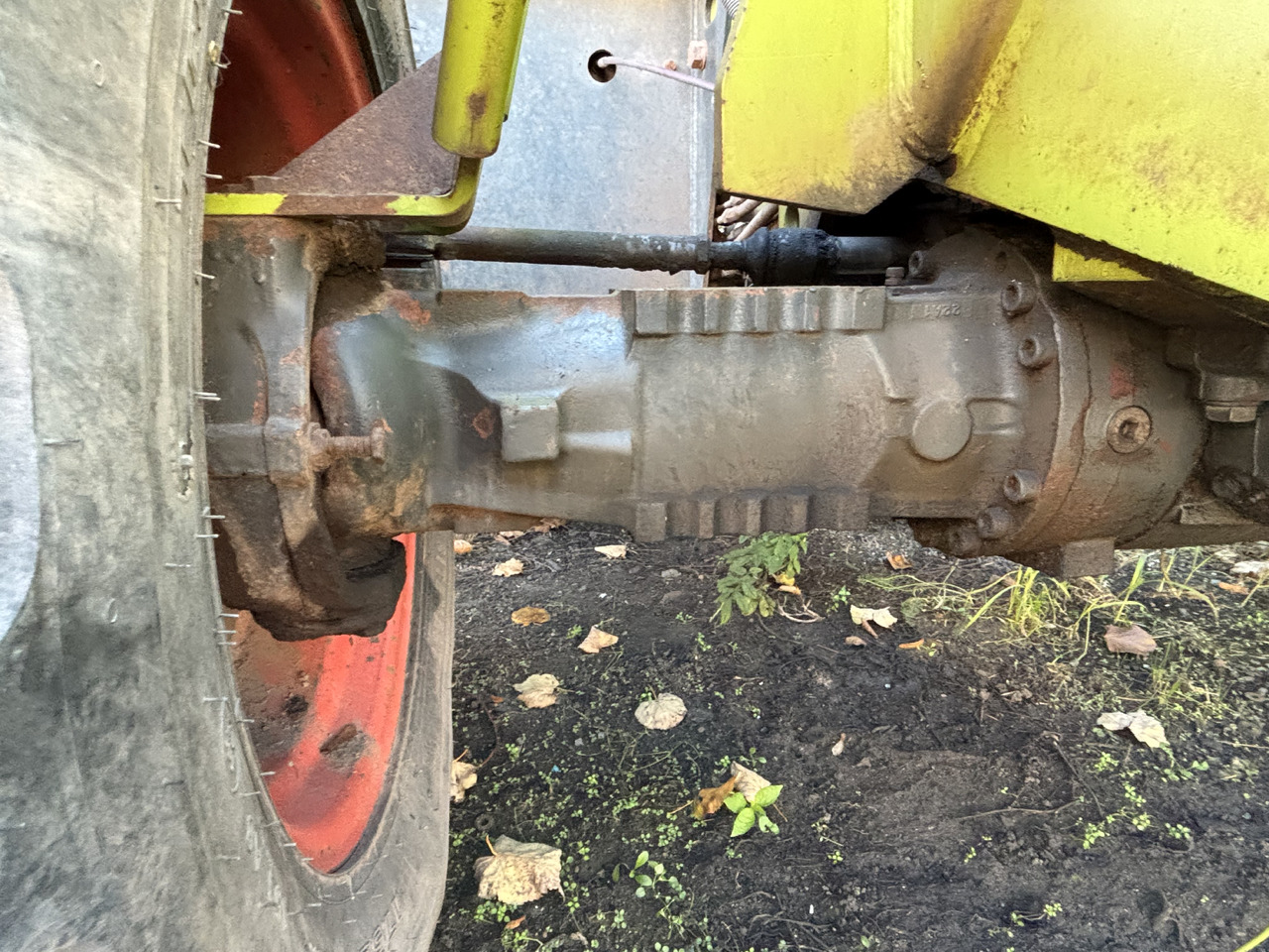 CLAAS Targo K70 Piasta Tylna Koła Kompletna 0011712880 6000103366 6000103357 - Wheel hub for Agricultural machinery: picture 1 CLAAS Targo K70 Piasta Tylna Koła Kompletna 0011712880 6000103366 6000103357 - Wheel hub for Agricultural machinery: picture 1