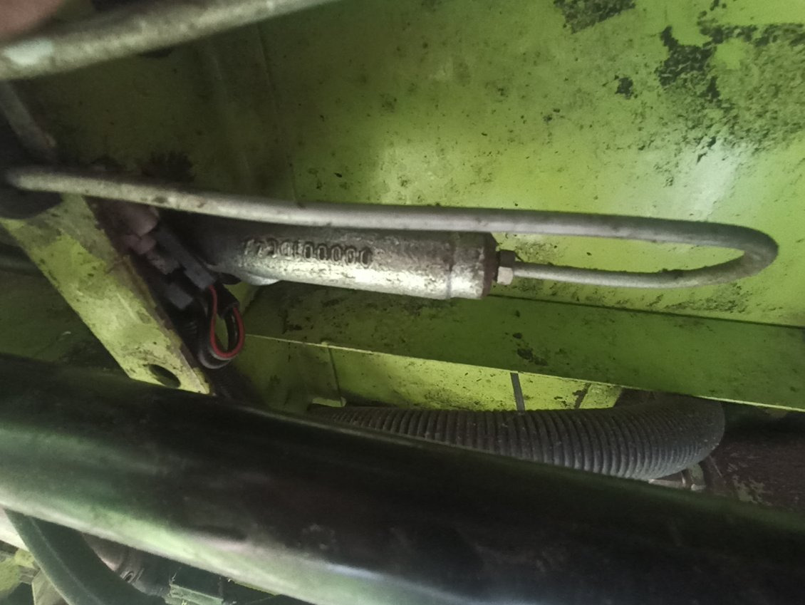 Claas dominator pompka hamulcowa pompa - Brake parts for Combine harvester: picture 2 Claas dominator pompka hamulcowa pompa - Brake parts for Combine harvester: picture 2