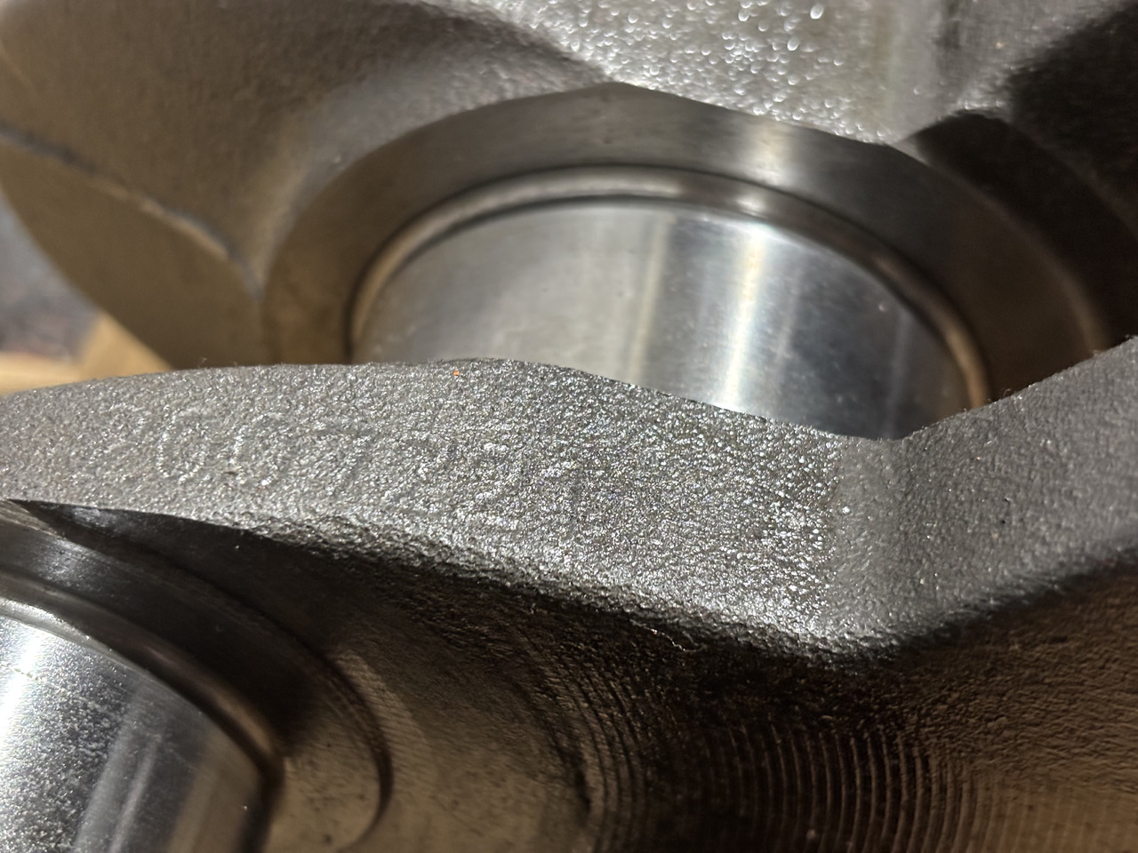 Deutz BF4M1011 BF4M2011C D4L2011 D2011L04 Wał Korbowy - Crankshaft for Agricultural machinery: picture 4 Deutz BF4M1011 BF4M2011C D4L2011 D2011L04 Wał Korbowy - Crankshaft for Agricultural machinery: picture 4