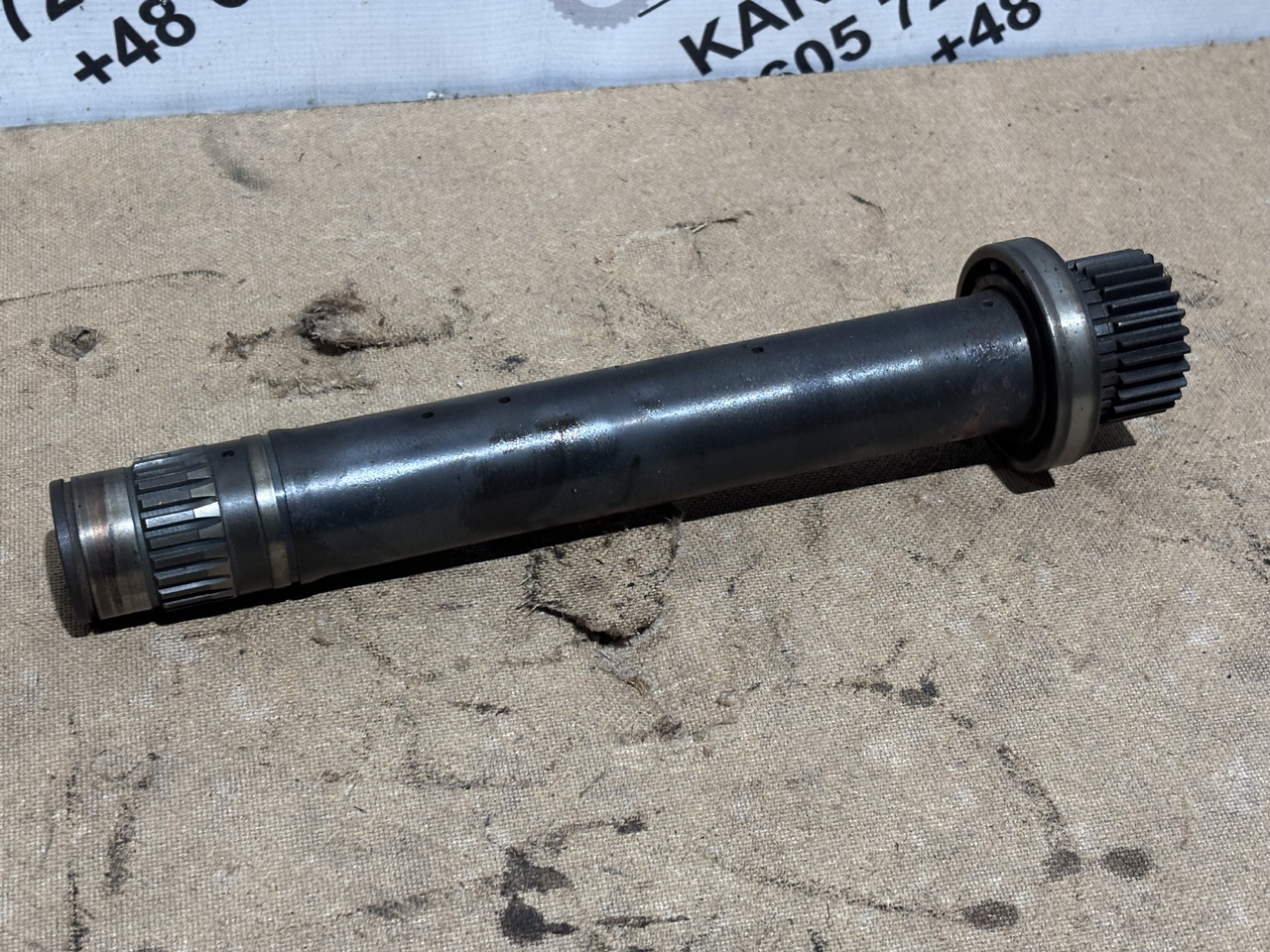 Fendt AGCO 920 924 926 930 Skrzynia Biegów Wał Wałek CZĘŚĆI M934100082040 - Gearbox for Agricultural machinery: picture 1 Fendt AGCO 920 924 926 930 Skrzynia Biegów Wał Wałek CZĘŚĆI M934100082040 - Gearbox for Agricultural machinery: picture 1