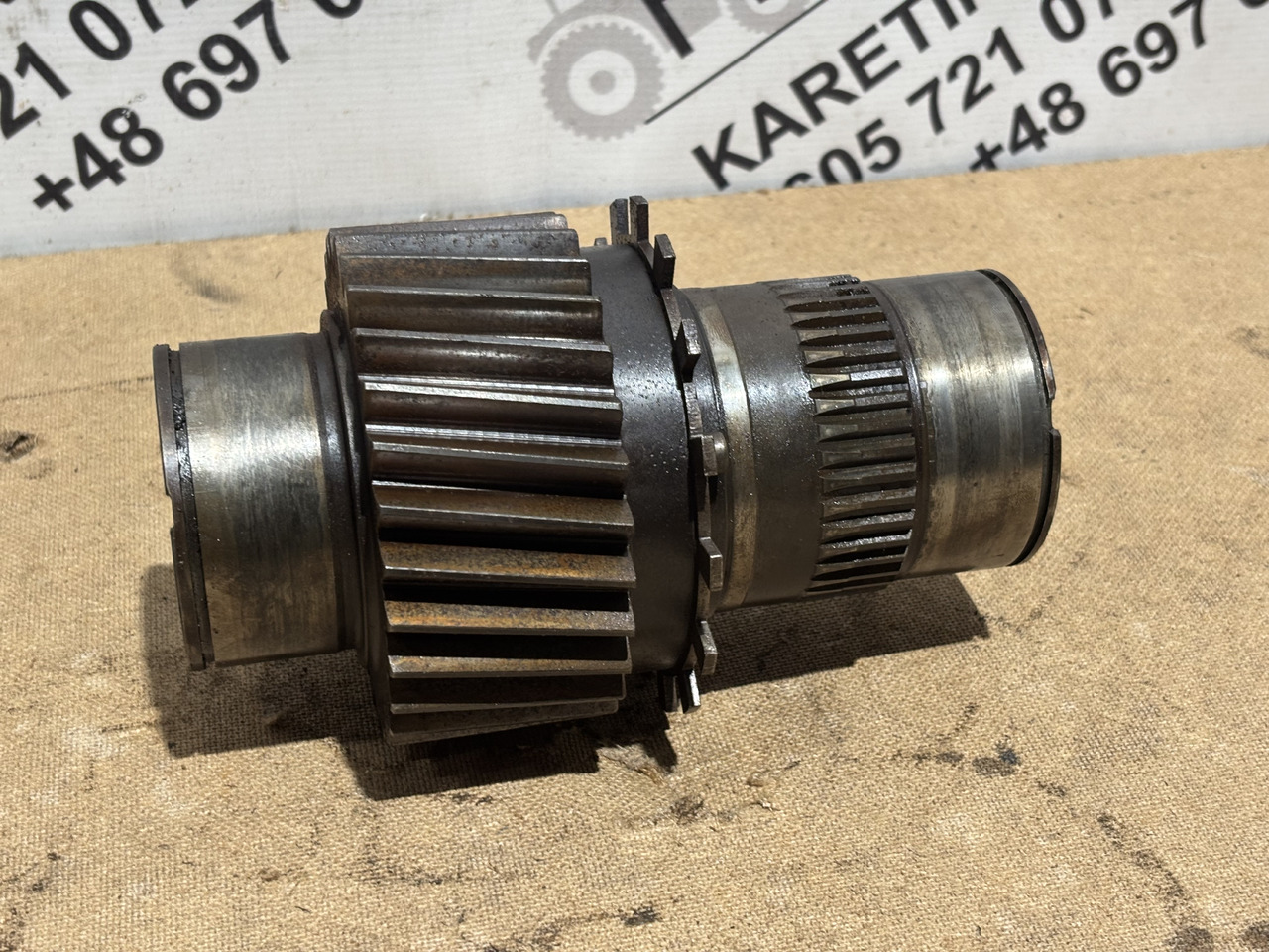 Fendt AGCO 920 924 926 930 Skrzynia Biegów Wał Wałek Tryb CZĘŚĆI M934100082040 - Gearbox for Agricultural machinery: picture 1 Fendt AGCO 920 924 926 930 Skrzynia Biegów Wał Wałek Tryb CZĘŚĆI M934100082040 - Gearbox for Agricultural machinery: picture 1