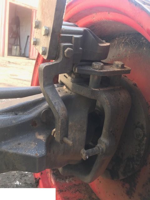 Fendt - Most Przedni TYP: x 711 - Zwrotnica Zwolnica Atak Dyfer - Steering knuckle for Agricultural machinery: picture 1 Fendt - Most Przedni TYP: x 711 - Zwrotnica Zwolnica Atak Dyfer - Steering knuckle for Agricultural machinery: picture 1