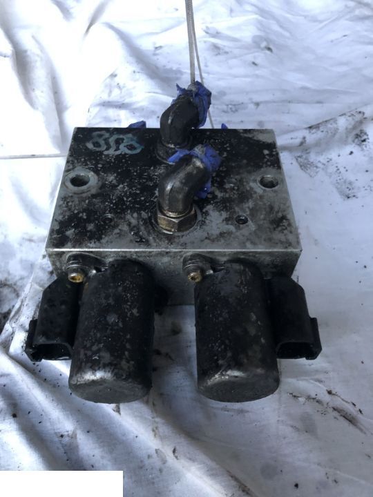 JCB 4CX - Rozdzielacz - Hydraulic valve for Backhoe loader: picture 2 JCB 4CX - Rozdzielacz - Hydraulic valve for Backhoe loader: picture 2