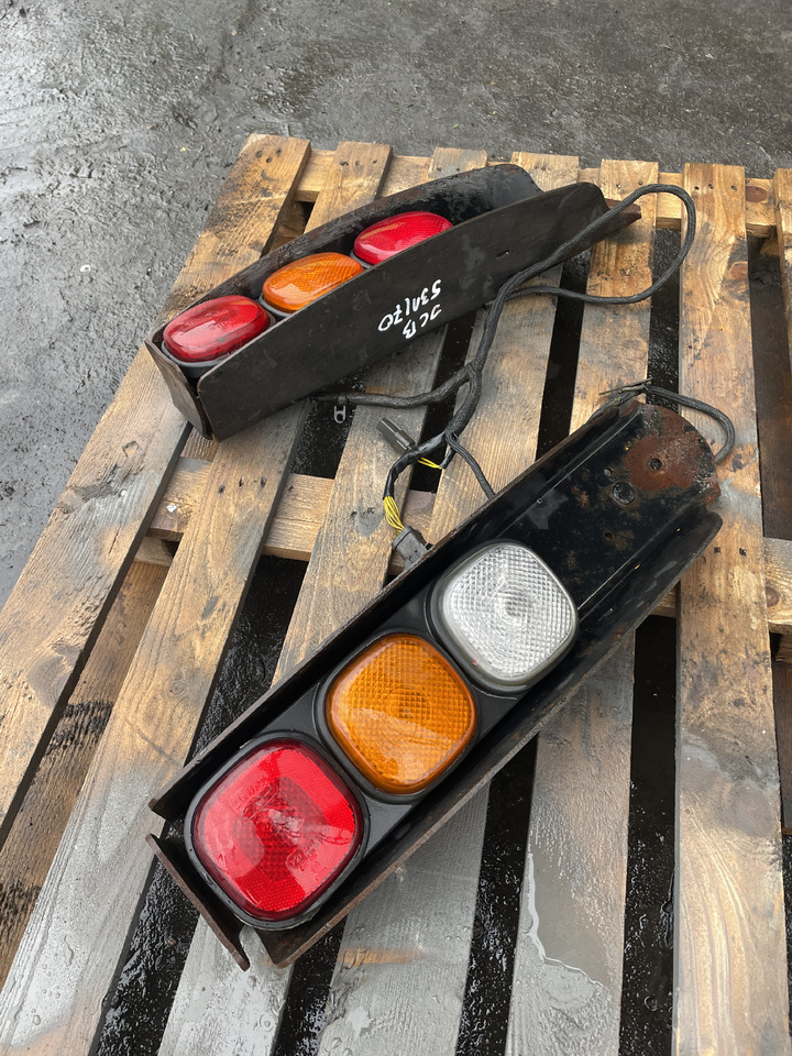 JCB 531 541 - lampy tylne 700/50-129 - Tail light for Construction machinery: picture 1 JCB 531 541 - lampy tylne 700/50-129 - Tail light for Construction machinery: picture 1
