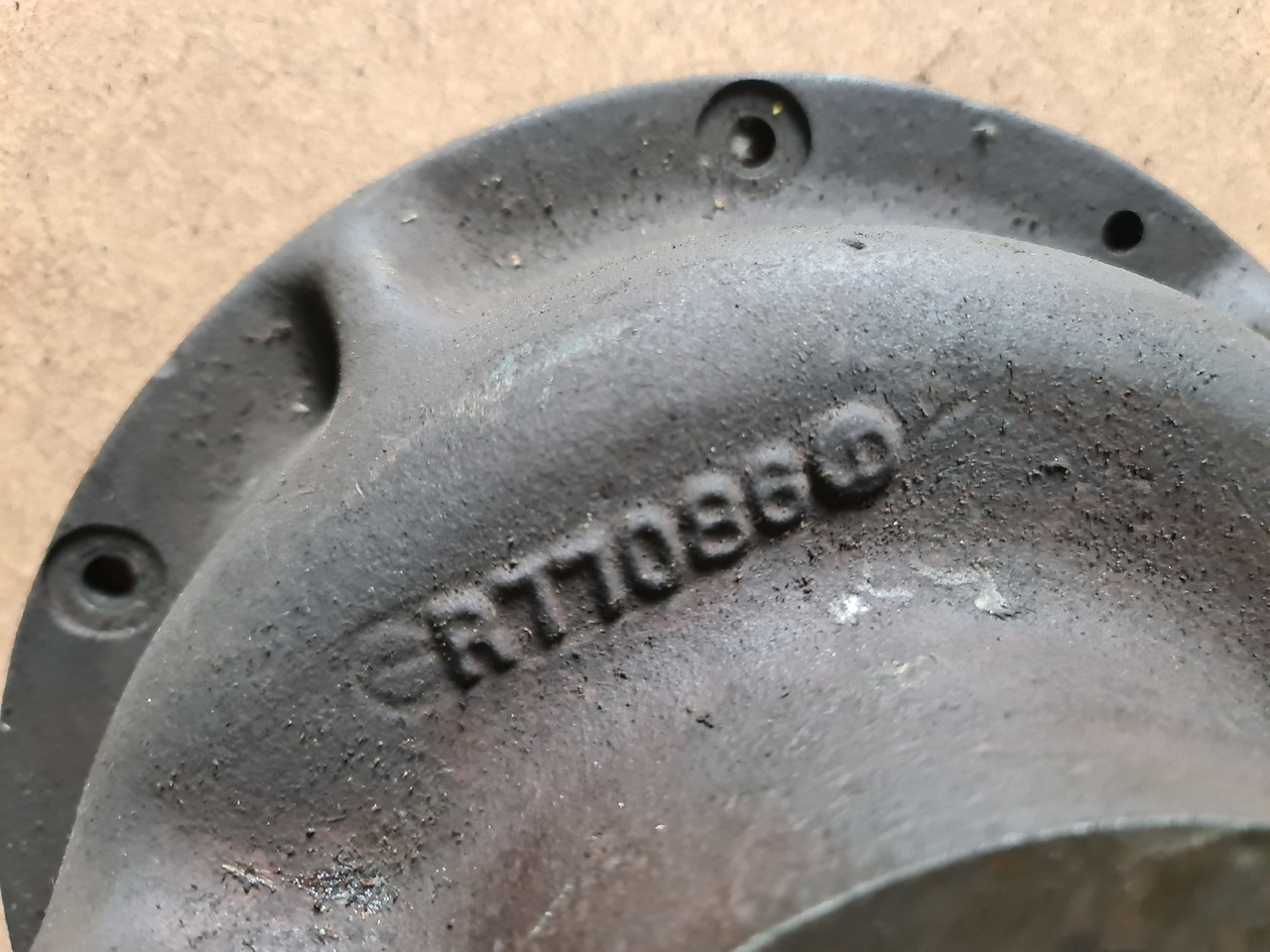 John Deere 4560 4760 4960 Wspornik Podpora Koła Planetarnego R77086 - Gearbox and parts for Agricultural machinery: picture 2 John Deere 4560 4760 4960 Wspornik Podpora Koła Planetarnego R77086 - Gearbox and parts for Agricultural machinery: picture 2