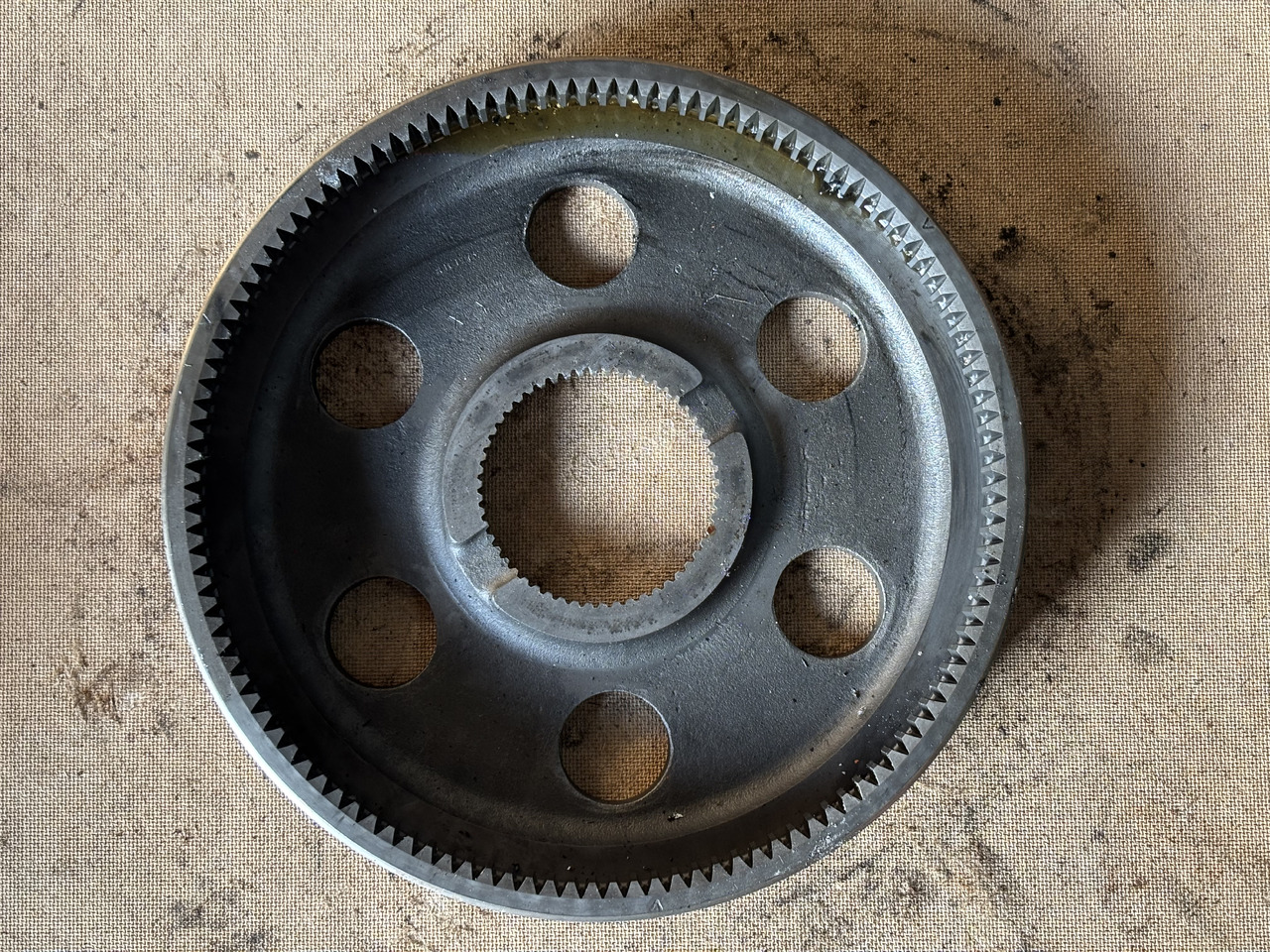 John Deere 6100 6200 6300 6400 Koło Koronkowe Słoneczne Wieniec Koło Tryb R101173 R245934 - Gearbox and parts for Agricultural machinery: picture 1 John Deere 6100 6200 6300 6400 Koło Koronkowe Słoneczne Wieniec Koło Tryb R101173 R245934 - Gearbox and parts for Agricultural machinery: picture 1