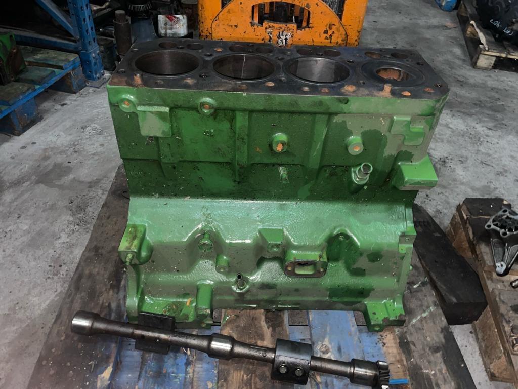John Deere 6110 6410 - blok silnika R115081 - Cylinder block for Agricultural machinery: picture 1 John Deere 6110 6410 - blok silnika R115081 - Cylinder block for Agricultural machinery: picture 1