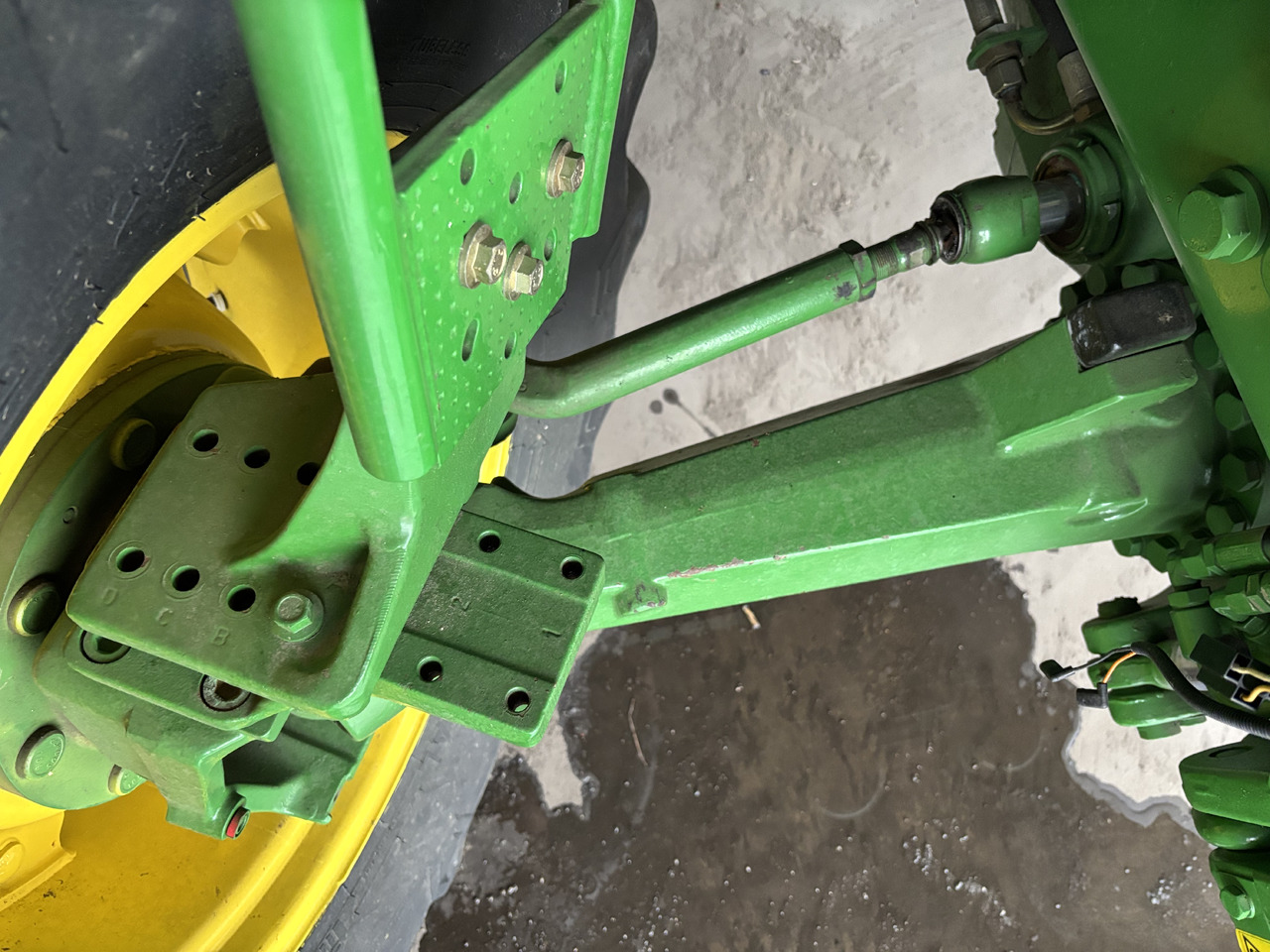 John Deere 6510, 6610 Most Obudowa Wału Przednia Prawa AL116583 - Front axle for Agricultural machinery: picture 1 John Deere 6510, 6610 Most Obudowa Wału Przednia Prawa AL116583 - Front axle for Agricultural machinery: picture 1