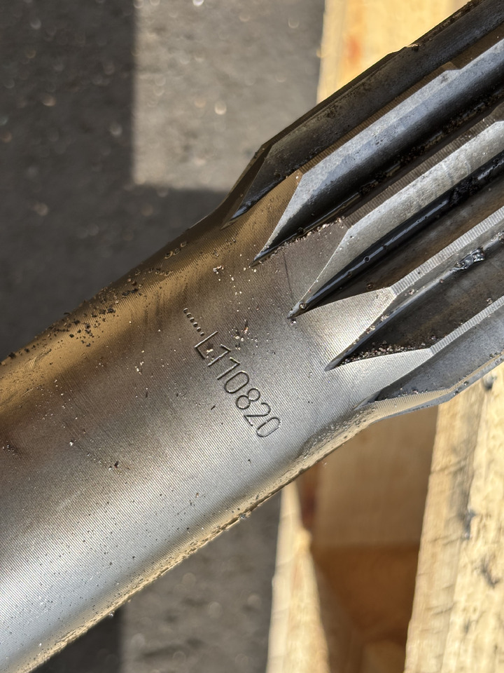 John Deere 6630 Wał Napędowy Lewa Strona L110820 - Drive shaft for Agricultural machinery: picture 2 John Deere 6630 Wał Napędowy Lewa Strona L110820 - Drive shaft for Agricultural machinery: picture 2