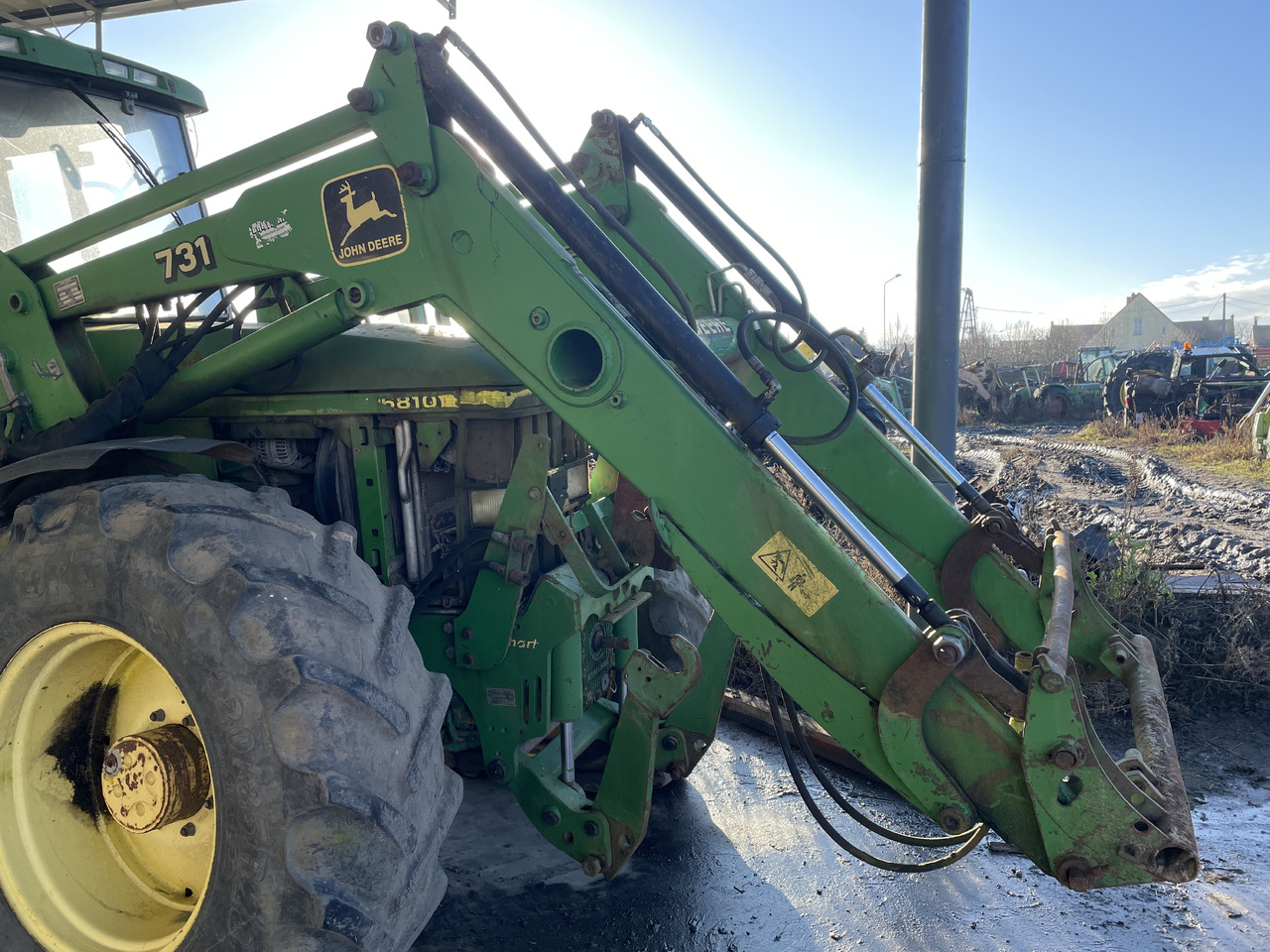 John Deere 6810 - przedni ładowacz TUR 731 - Front loader for tractor: picture 3 John Deere 6810 - przedni ładowacz TUR 731 - Front loader for tractor: picture 3