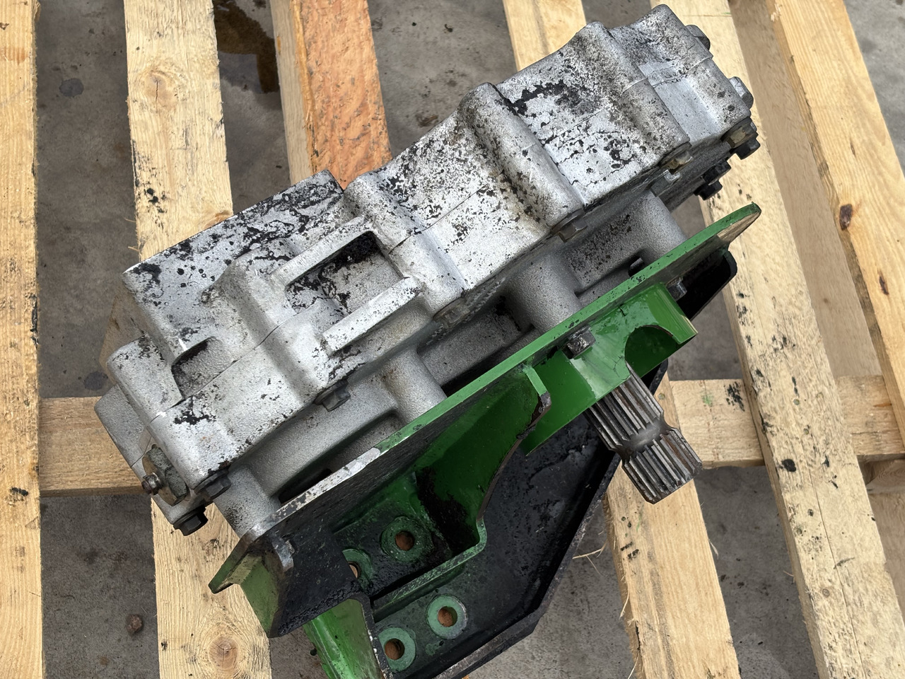 John Deere 8200 8400 8500 8600 Skrzynia Biegów Przekładnia DE32170 DE30436 - Gearbox for Agricultural machinery: picture 3 John Deere 8200 8400 8500 8600 Skrzynia Biegów Przekładnia DE32170 DE30436 - Gearbox for Agricultural machinery: picture 3