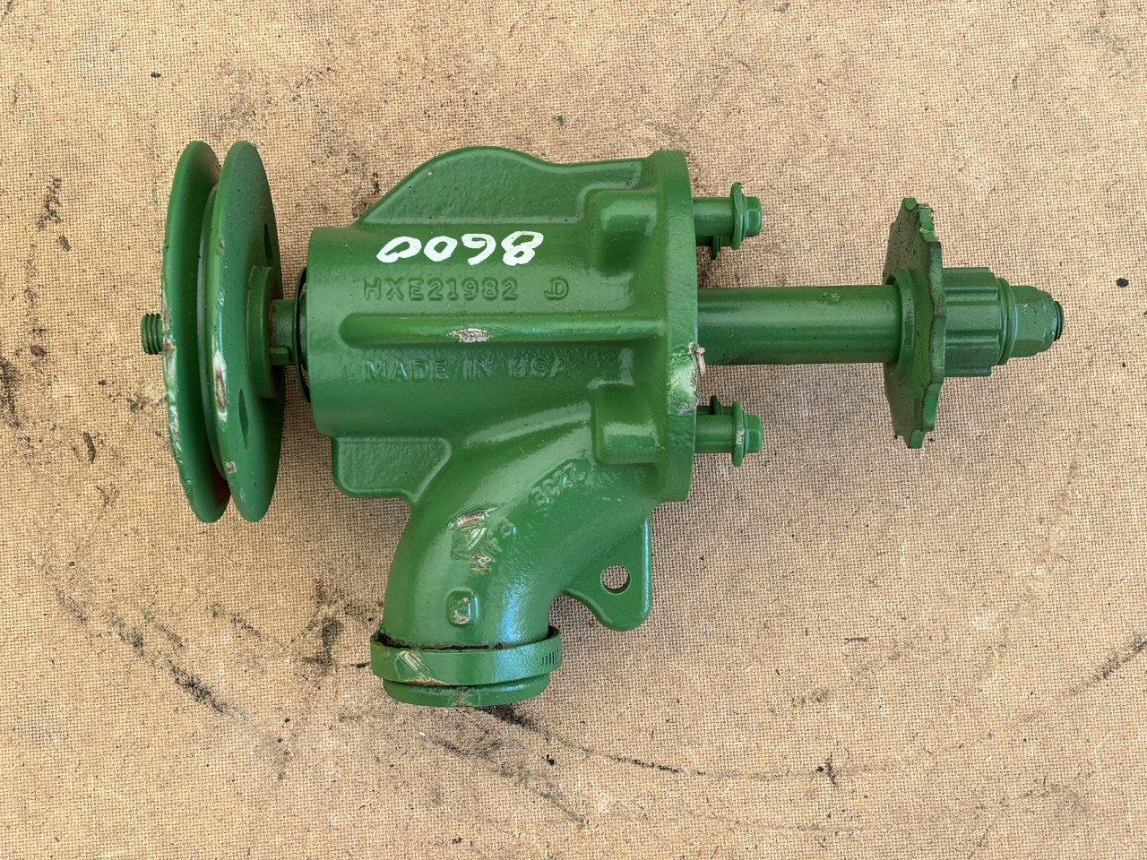 John Deere 8600 Obudowa Łożyska Wał HXE21982 HXE17173 - Undercarriage parts for Agricultural machinery: picture 1 John Deere 8600 Obudowa Łożyska Wał HXE21982 HXE17173 - Undercarriage parts for Agricultural machinery: picture 1