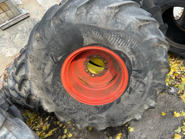 Koło claas Dominator 23.1-26 - Wheel and tire package for Agricultural machinery: picture 1 Koło claas Dominator 23.1-26 - Wheel and tire package for Agricultural machinery: picture 1