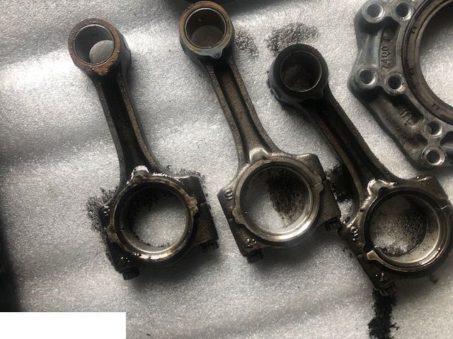 Kubota D-462 korbowód - Connecting rod for Agricultural machinery: picture 1 Kubota D-462 korbowód - Connecting rod for Agricultural machinery: picture 1