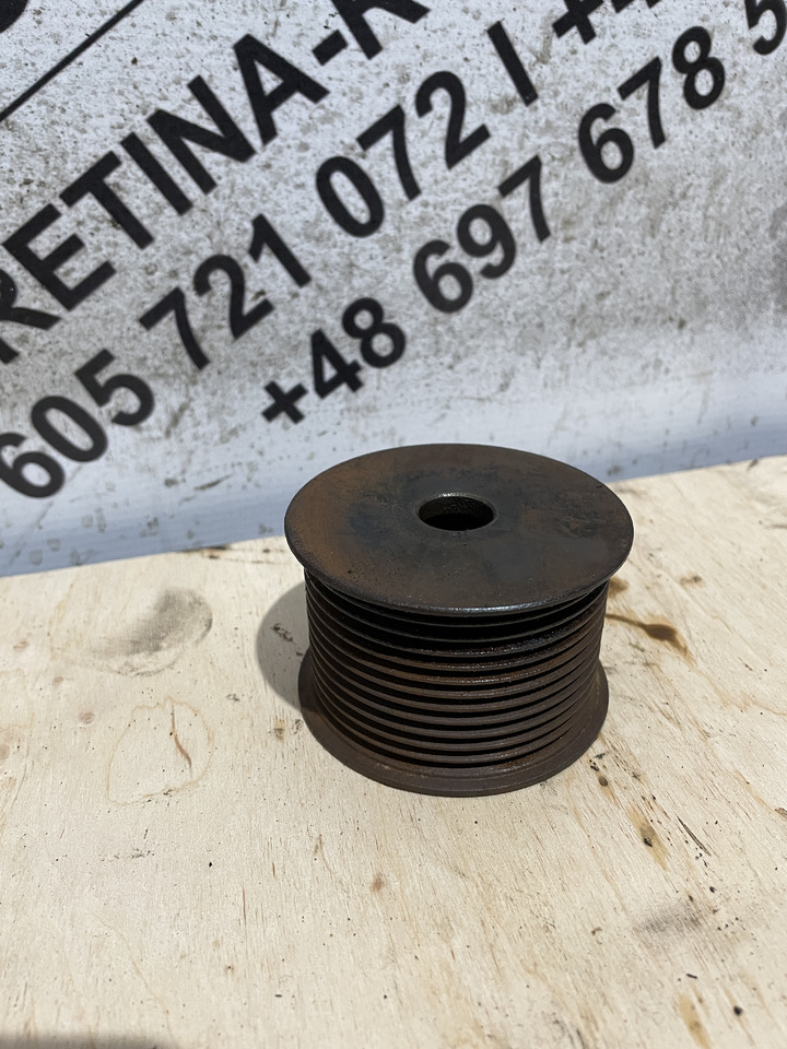 MAN Fendt 930 - koło pasowe rolka alternatora F920901010020 - Alternator for Agricultural machinery: picture 1 MAN Fendt 930 - koło pasowe rolka alternatora F920901010020 - Alternator for Agricultural machinery: picture 1