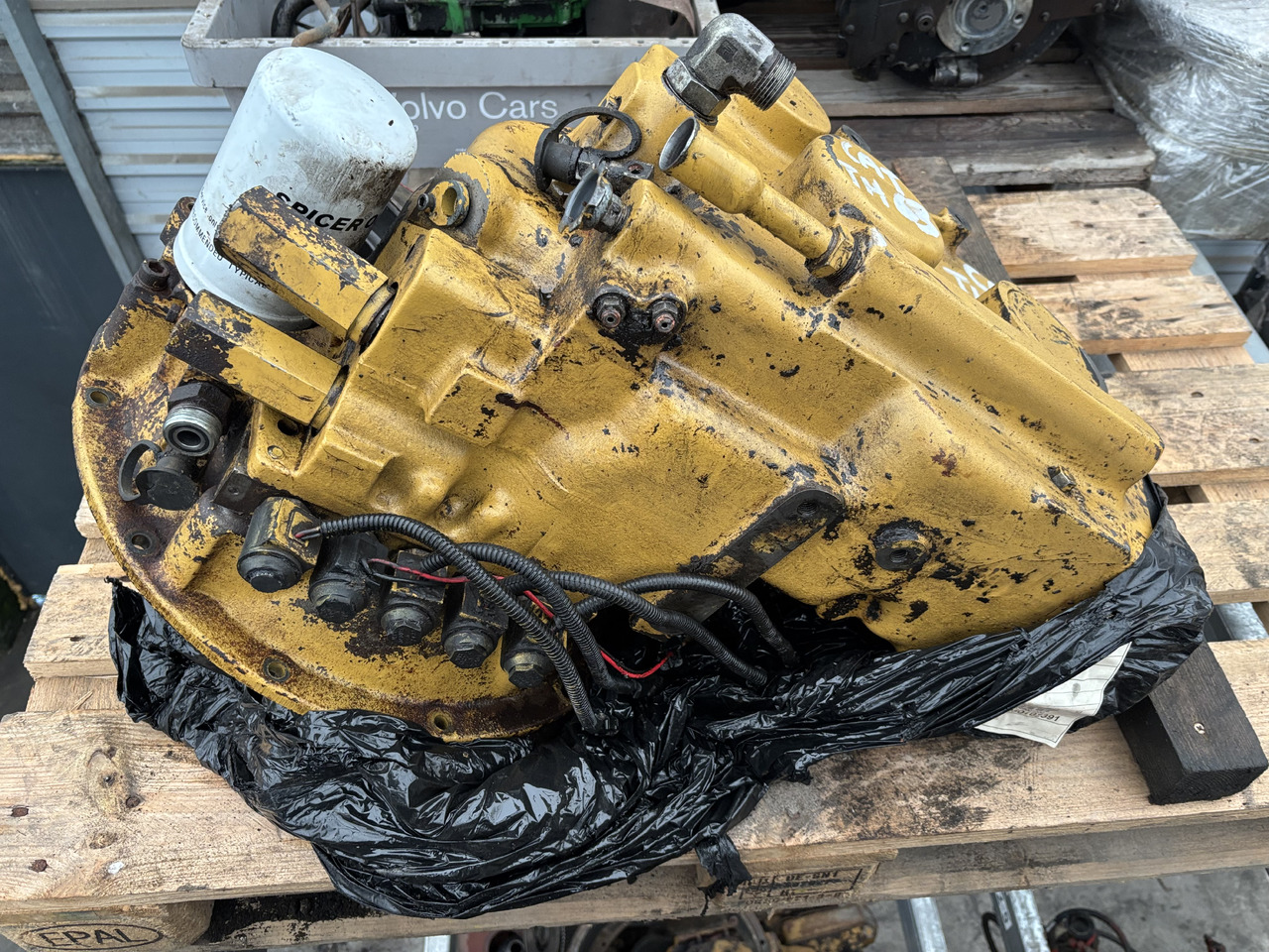 Manitou MLA628T Cat TH63 Skrzynia biegów 4205502R - Gearbox for Agricultural machinery: picture 1 Manitou MLA628T Cat TH63 Skrzynia biegów 4205502R - Gearbox for Agricultural machinery: picture 1