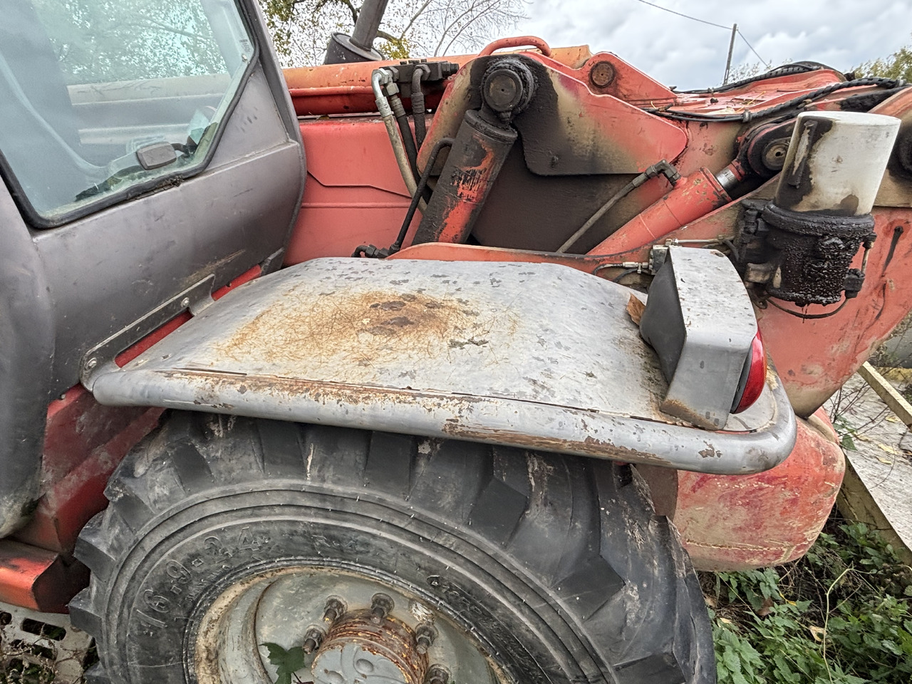 Manitou MT 1740 SLT - Ładowarka Teleskopowa - Nadkole Błotnik Owiewka Osłona - Body and exterior for Construction machinery: picture 1 Manitou MT 1740 SLT - Ładowarka Teleskopowa - Nadkole Błotnik Owiewka Osłona - Body and exterior for Construction machinery: picture 1
