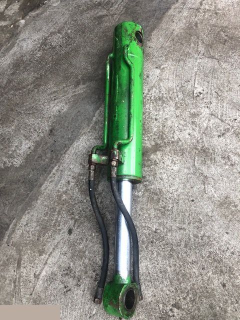 Matbro ts 270 - Siłownik Wychyłu Łyźki - Hydraulic cylinder for Agricultural machinery: picture 3 Matbro ts 270 - Siłownik Wychyłu Łyźki - Hydraulic cylinder for Agricultural machinery: picture 3