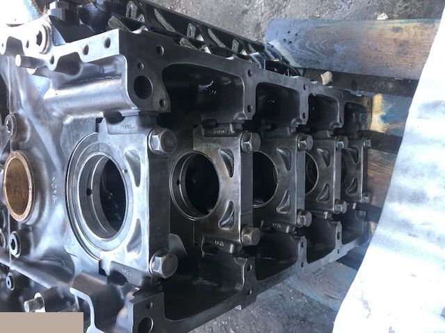 Mercedes OM 502 - Wał Korbowy - Crankshaft for Agricultural machinery: picture 2 Mercedes OM 502 - Wał Korbowy - Crankshaft for Agricultural machinery: picture 2