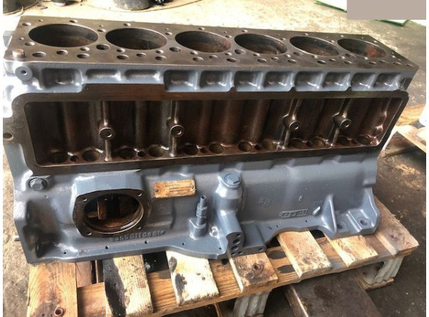 Mercedes OM366LA OM366 Claas Dominator - silnik - blok cylindrów - Cylinder block for Agricultural machinery: picture 3 Mercedes OM366LA OM366 Claas Dominator - silnik - blok cylindrów - Cylinder block for Agricultural machinery: picture 3
