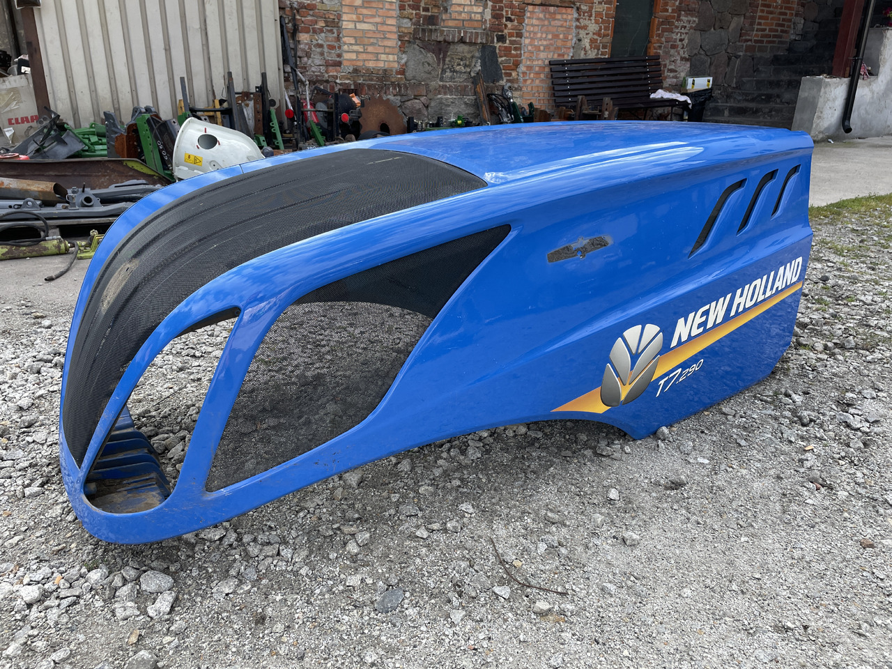 New Holland T7.275 T7.290 T7.315 - maska silnika 47731212 - Hood for Agricultural machinery: picture 1 New Holland T7.275 T7.290 T7.315 - maska silnika 47731212 - Hood for Agricultural machinery: picture 1