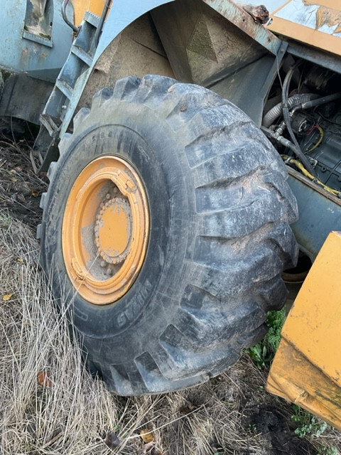Opona Felga koło 26,5-25 EM Mitas Liebherr L564 L574 - Wheel and tire package for Construction machinery: picture 1 Opona Felga koło 26,5-25 EM Mitas Liebherr L564 L574 - Wheel and tire package for Construction machinery: picture 1
