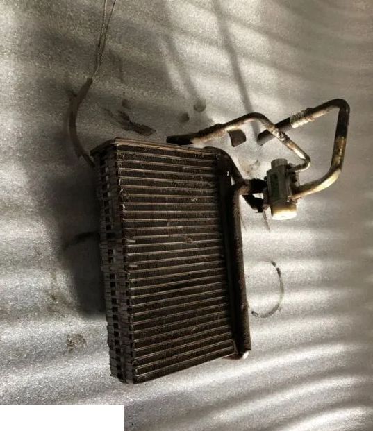 Parownik Klimy Liebherr L554 - Evaporator for Wheel loader: picture 1 Parownik Klimy Liebherr L554 - Evaporator for Wheel loader: picture 1