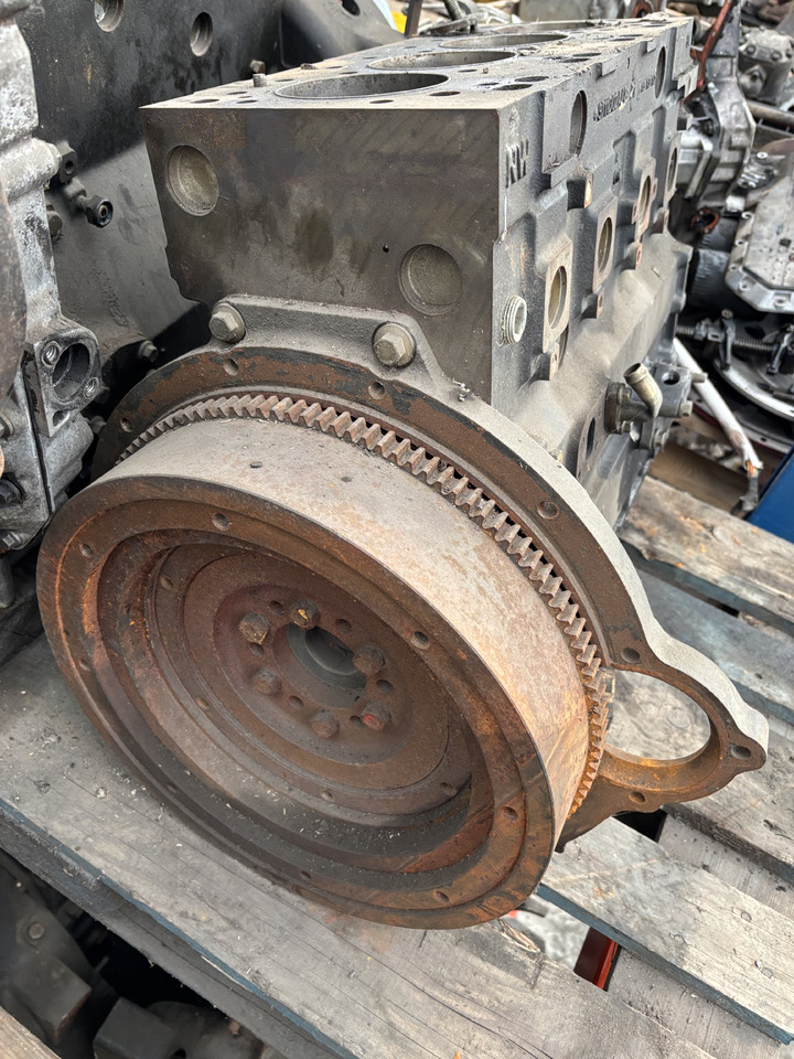 Perkins 1004 1004-40T Silnik Blok Silnika Koło Zamachowe Wał CZĘŚCI 3711DO2A/8 - Flywheel for Agricultural machinery: picture 4 Perkins 1004 1004-40T Silnik Blok Silnika Koło Zamachowe Wał CZĘŚCI 3711DO2A/8 - Flywheel for Agricultural machinery: picture 4