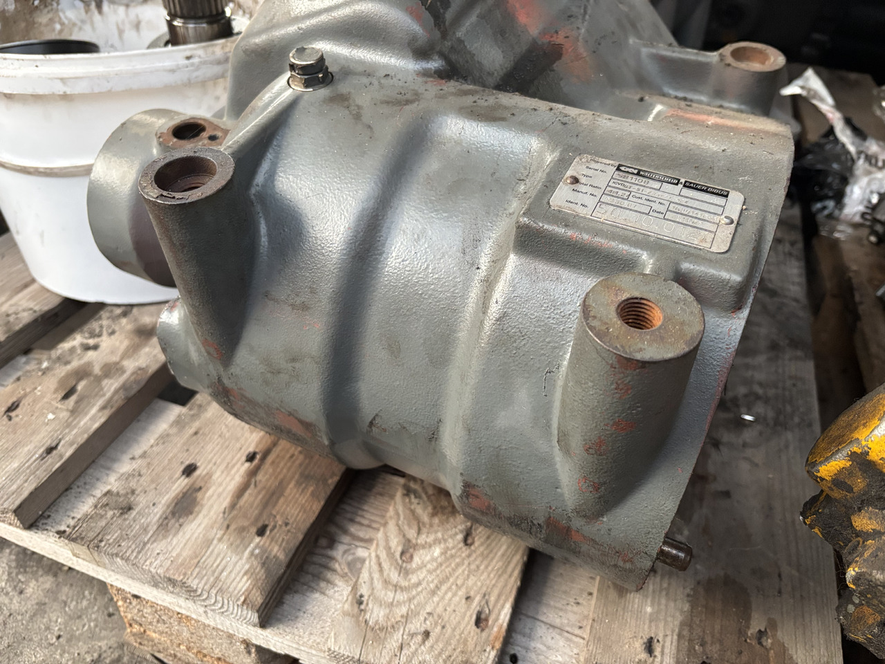 Sauer Bibus GT-S1-233V/A-124 Obudowa Skrzyni Biegów CZĘŚCI - Gearbox and parts for Agricultural machinery: picture 1 Sauer Bibus GT-S1-233V/A-124 Obudowa Skrzyni Biegów CZĘŚCI - Gearbox and parts for Agricultural machinery: picture 1