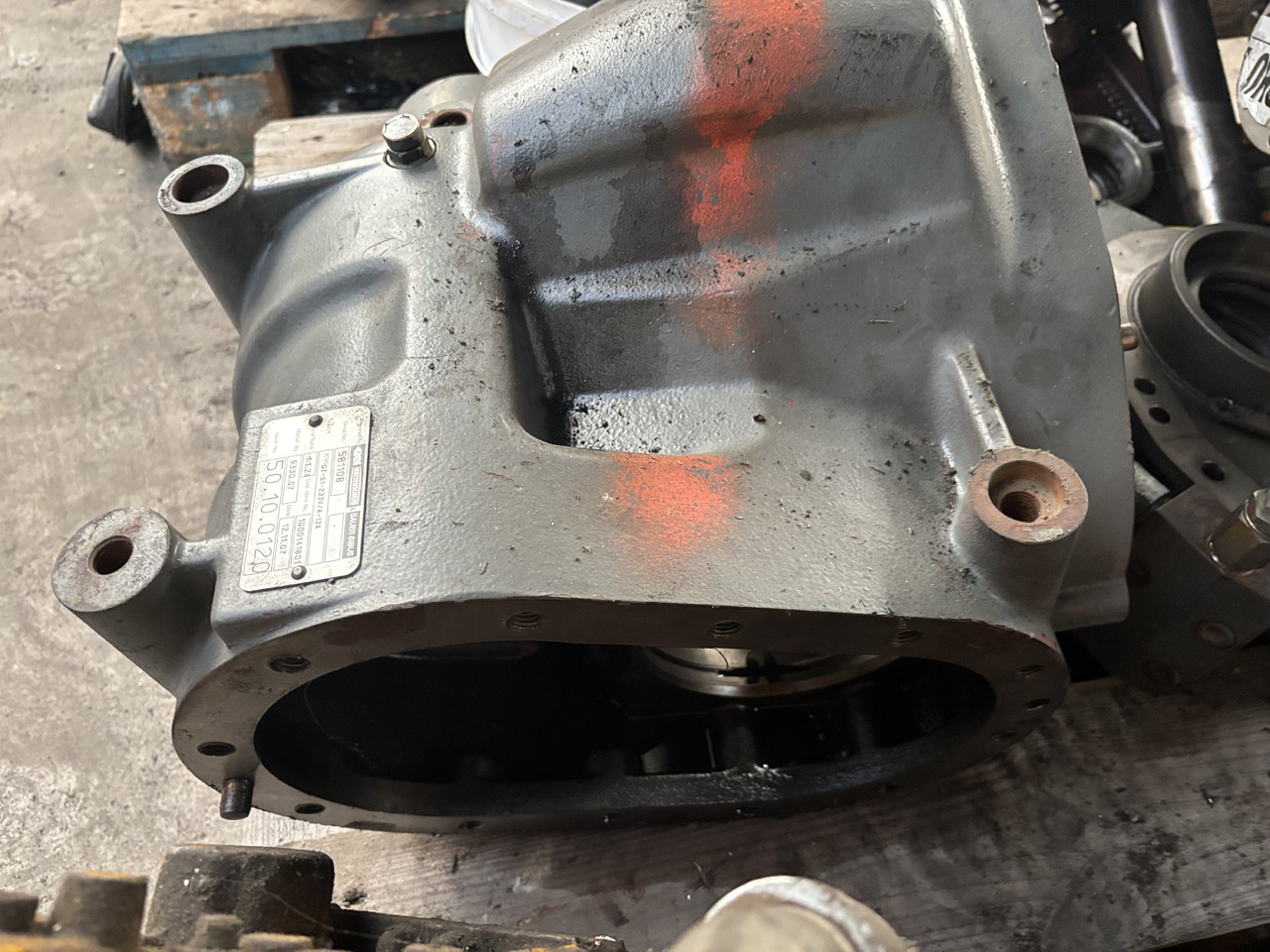 Sauer Bibus GT-S1-233V/A-124 Obudowa Skrzyni Biegów CZĘŚCI - Gearbox and parts for Agricultural machinery: picture 5 Sauer Bibus GT-S1-233V/A-124 Obudowa Skrzyni Biegów CZĘŚCI - Gearbox and parts for Agricultural machinery: picture 5