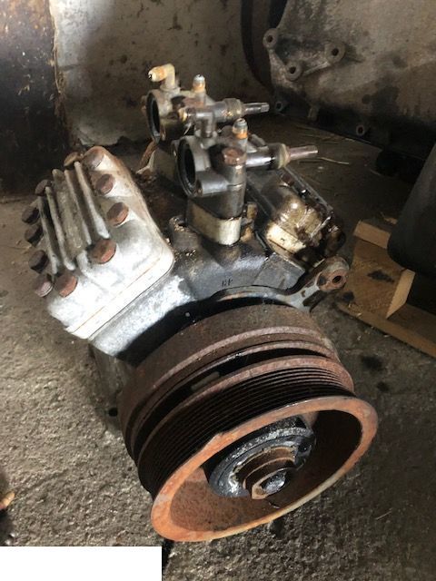 Spręźarka Kompresor Klimatyzacji Bock FK40 /470 K/470N - A/C compressor for Agricultural machinery: picture 1 Spręźarka Kompresor Klimatyzacji Bock FK40 /470 K/470N - A/C compressor for Agricultural machinery: picture 1